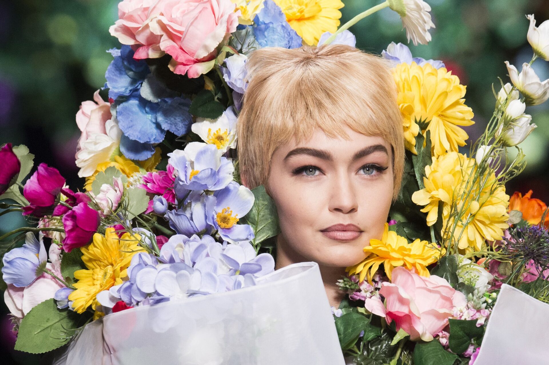 L’éternel coup de foudre de la mode pour l’art floral